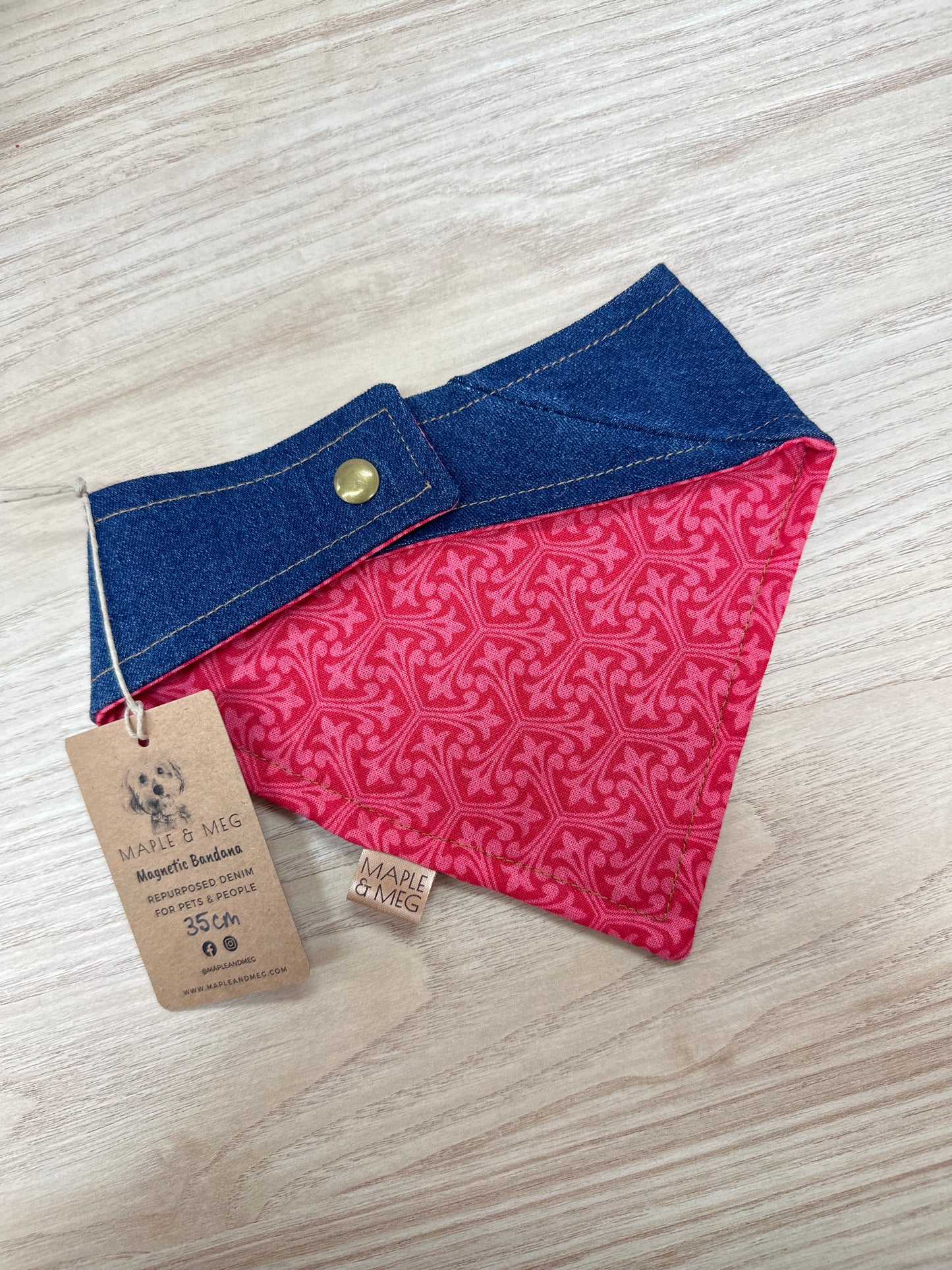 MRR35 (RUBY ROYALE) - 35CM Magnetic Bandana