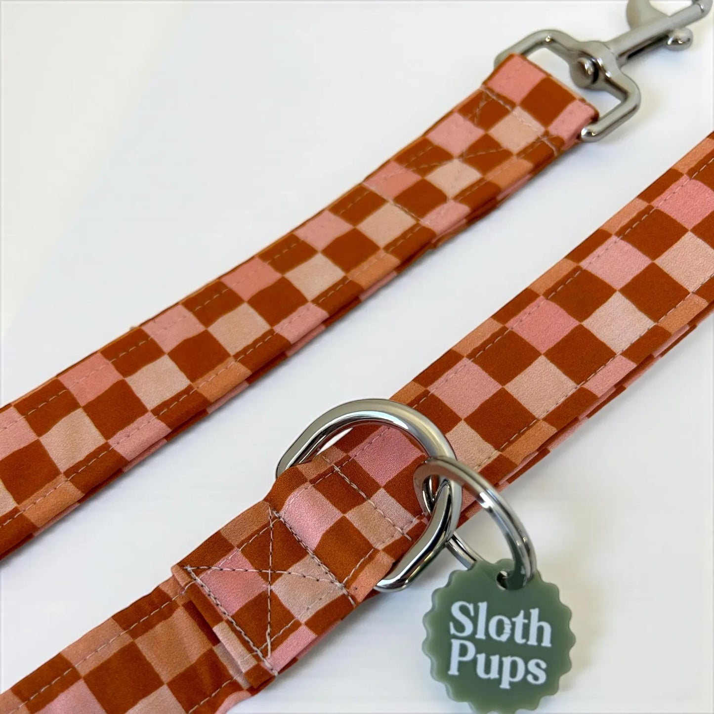 EARTHY CHECKBOARD LEAD